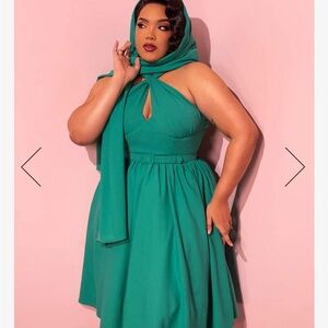 Elegant Green Halter Dress